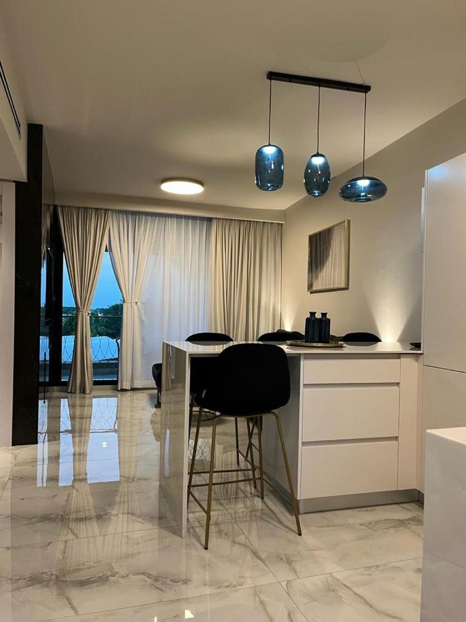 Liz Suite 카에사레아 외부 사진